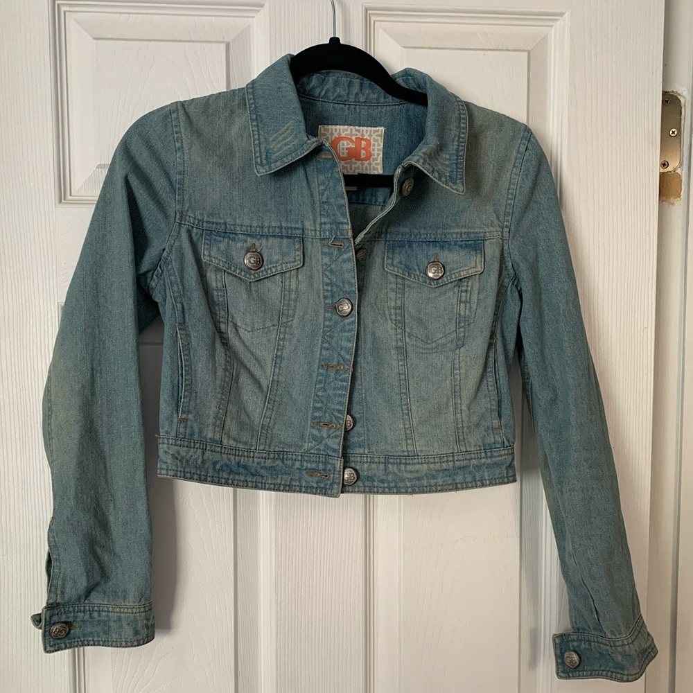 Cropped Light Denim Jacket - Picture 3 of 7